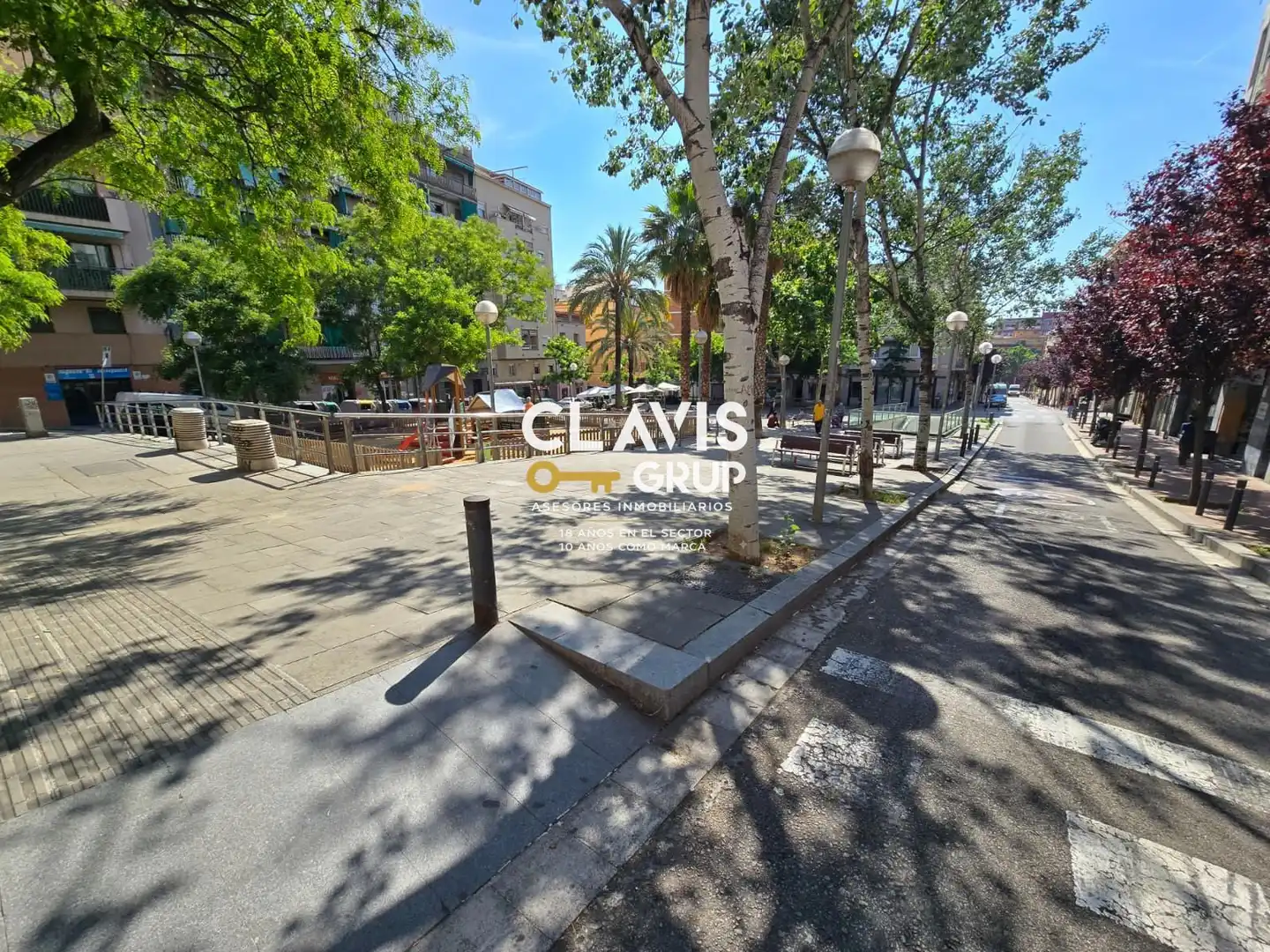Exterior view of Flat for sale in Barcelona  with Heating, Terrace and Alarm
