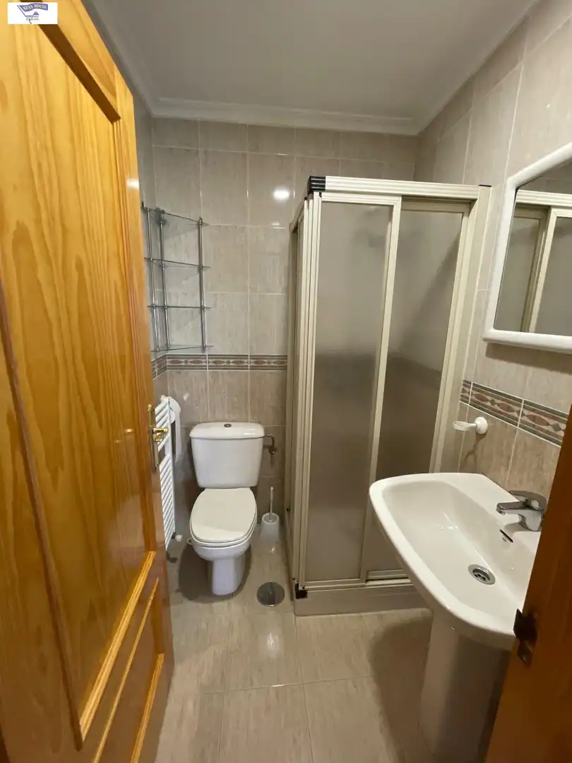 Bathroom of Apartments for rent in Albacete  with Air Conditioner, Heating and Storage room