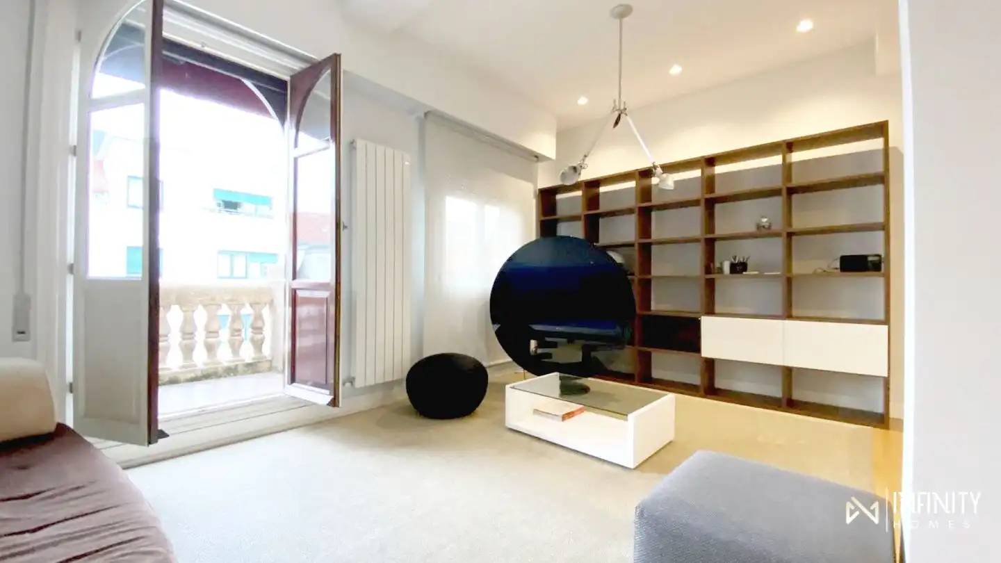 Sala de estar de Piso de alquiler en Bilbao  con Calefacción, Terraza y Balcón