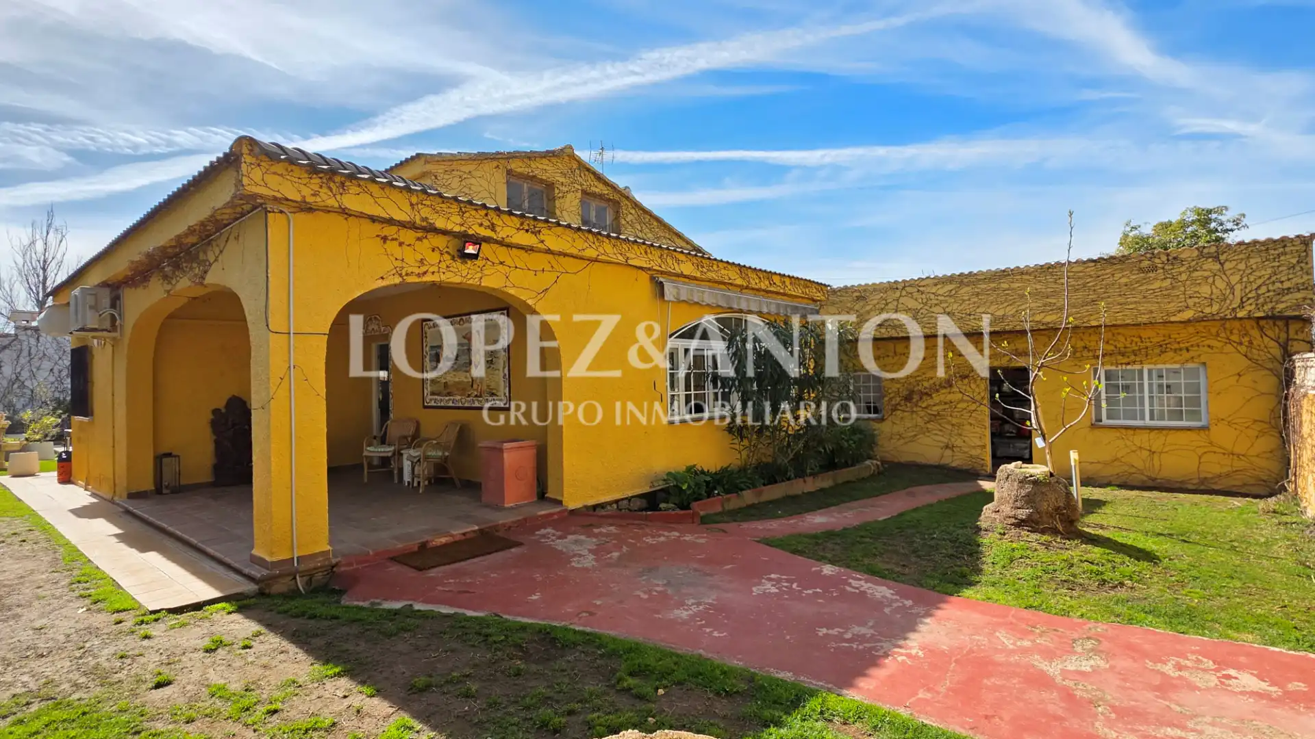 Houses for sale in Entrepinos