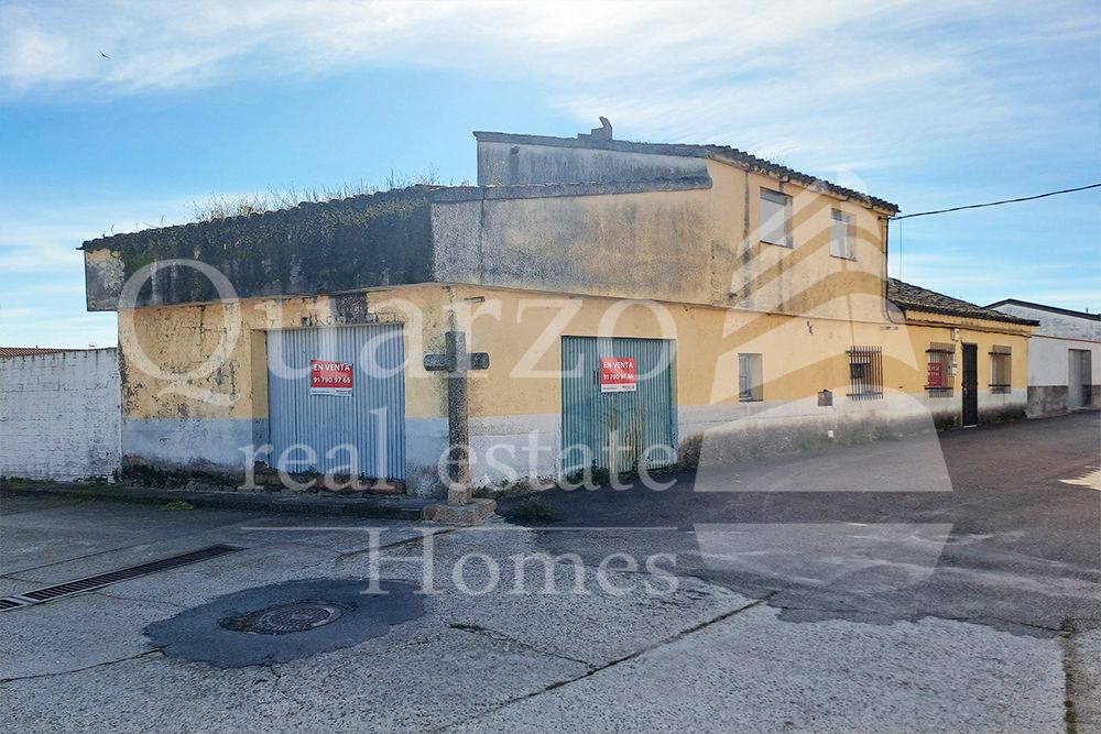 Exterior view of Country house for sale in Las Ventas de San Julián