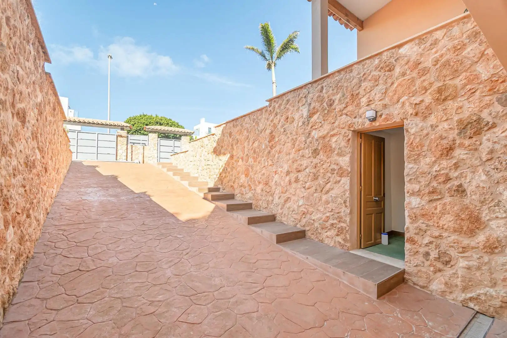 Semi-detached house with terrace for sale in Maioris-Puig de Ros, imagen 47