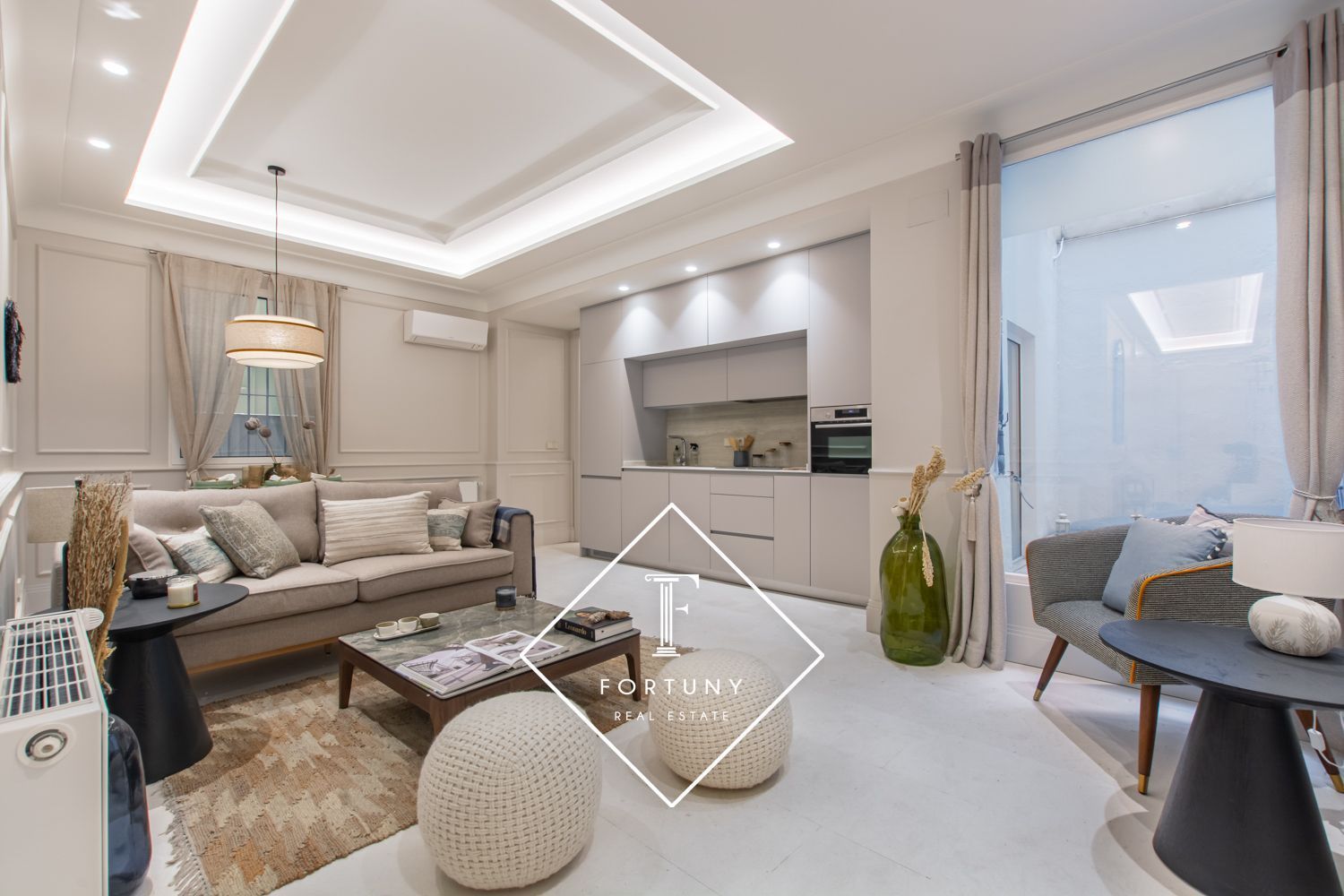 Living room of Flat for sale in  Madrid Capital  with Air Conditioner and Terrace