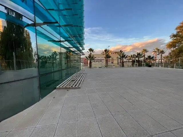 Außenansicht von Büro zum Verkauf in Murcia mit Klimaanlage, Heizung und Terrasse