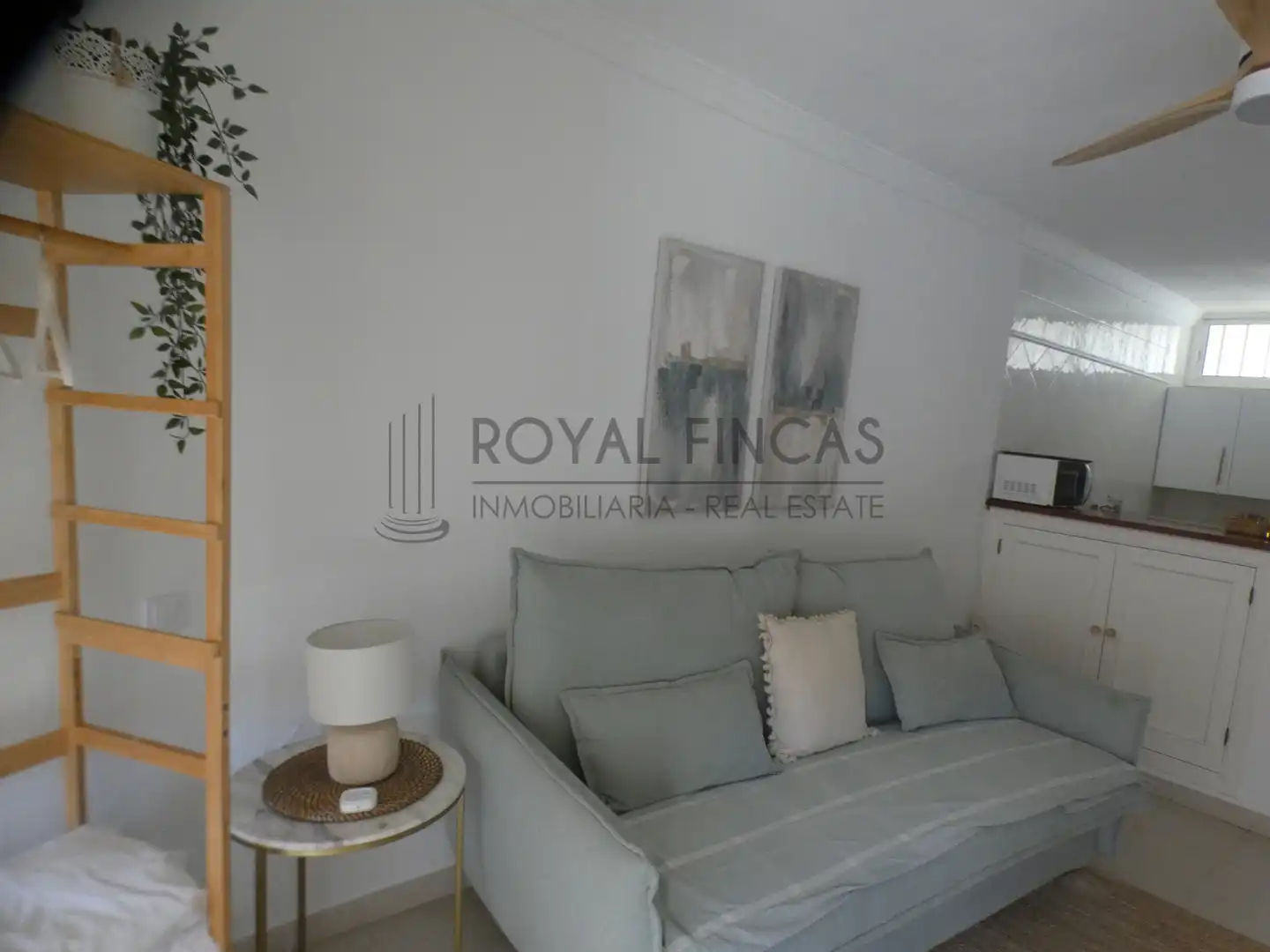 Sala de estar de Estudio en venta en Benalmádena con Terraza y Amueblado