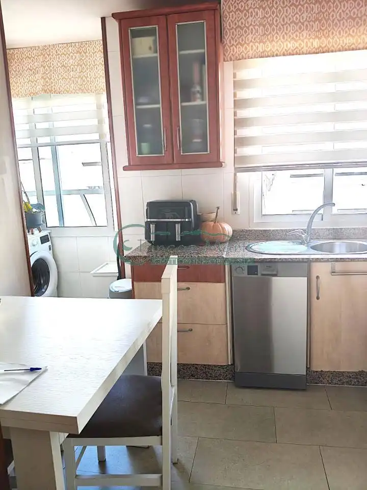 Cocina de Piso en venta en Vigo  con Trastero y Amueblado