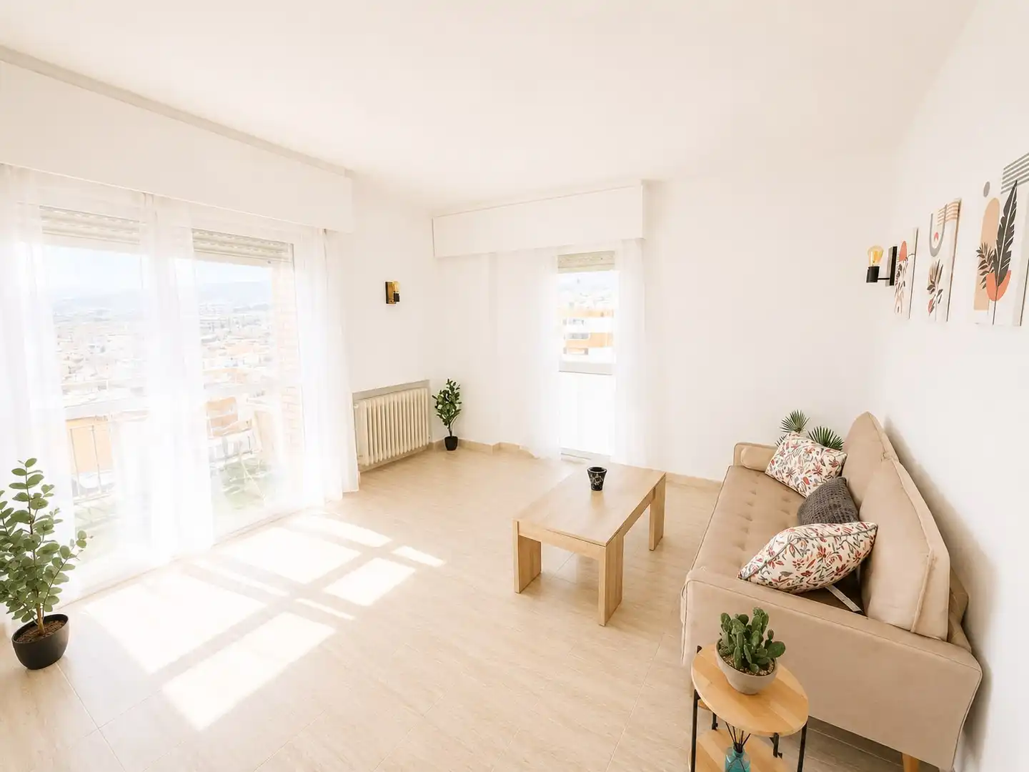 Flat with lift for sale in Avenida Gamonal, imagen 2