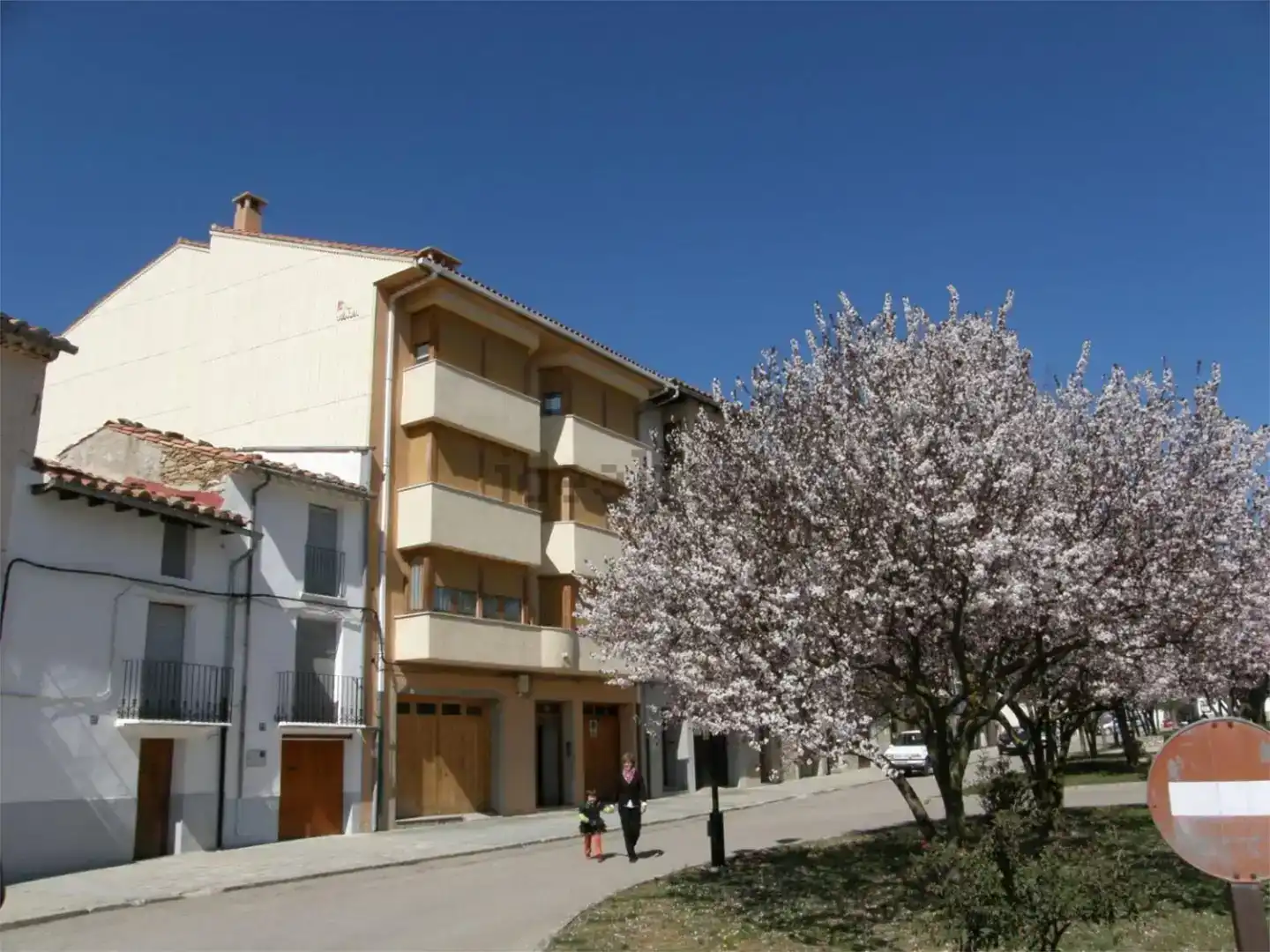 Vista exterior de Pis en venda en Villafranca del Cid / Vilafranca amb Traster, Moblat i Balcó