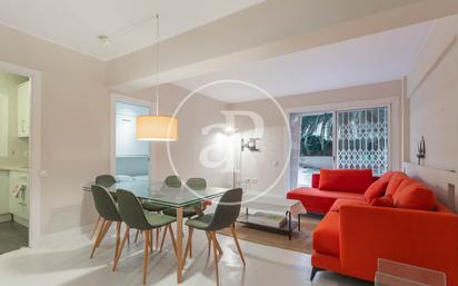 Exterior view of Flat to rent in  Barcelona Capital  with Heating, Private garden and Terrace