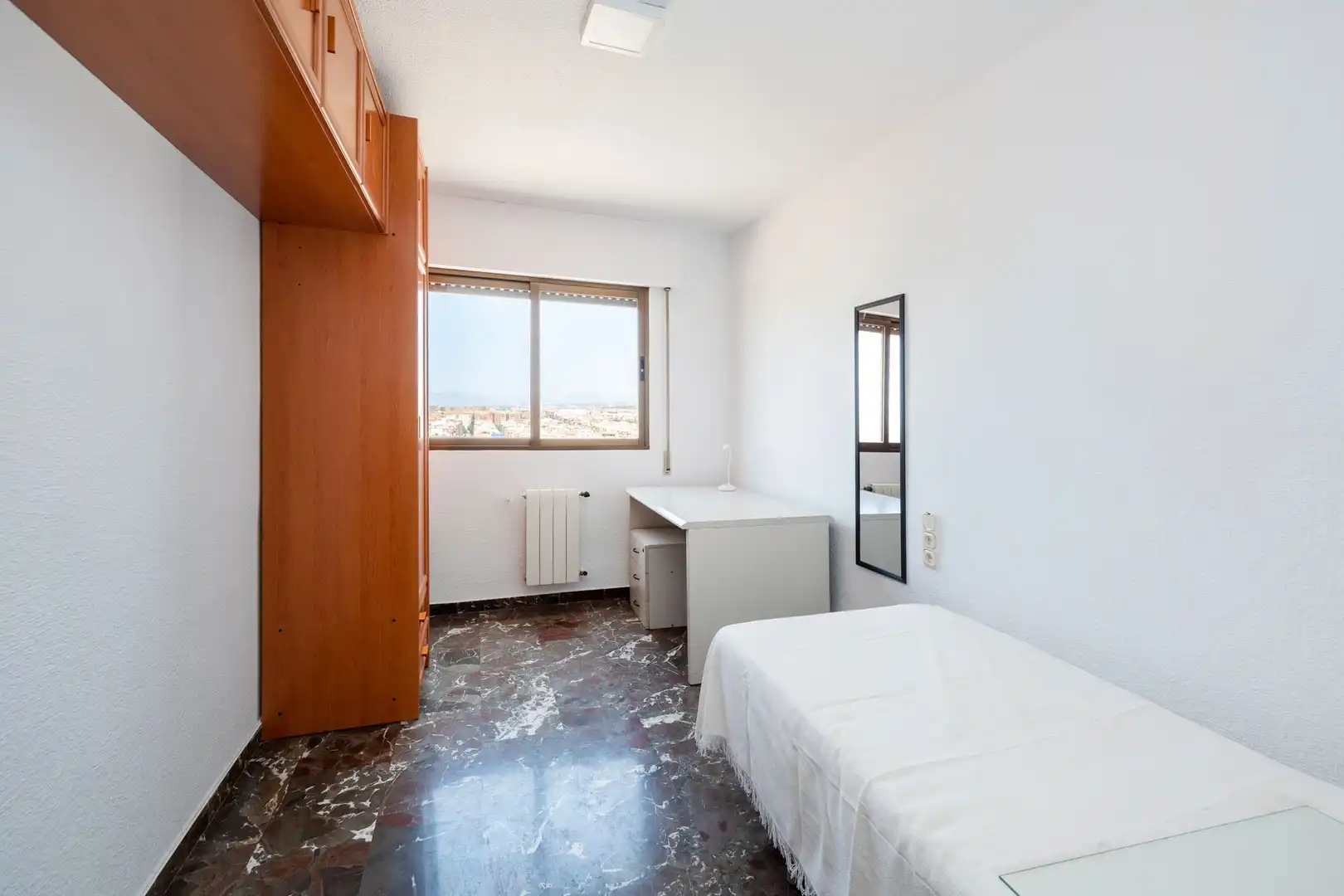Flat for rent in N/A, -1, Camino de Ronda