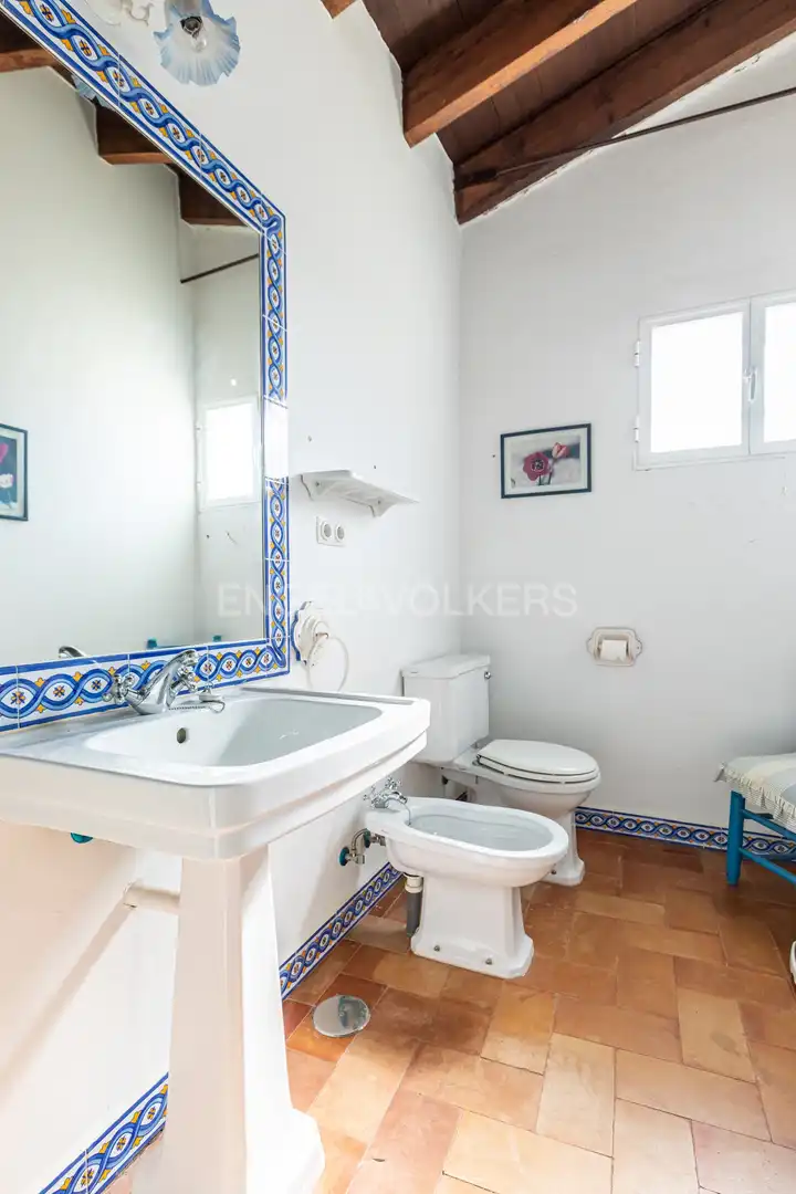 Baño de Casa o chalet en venta en Umbrete con Calefacción, Jardín privado y Piscina