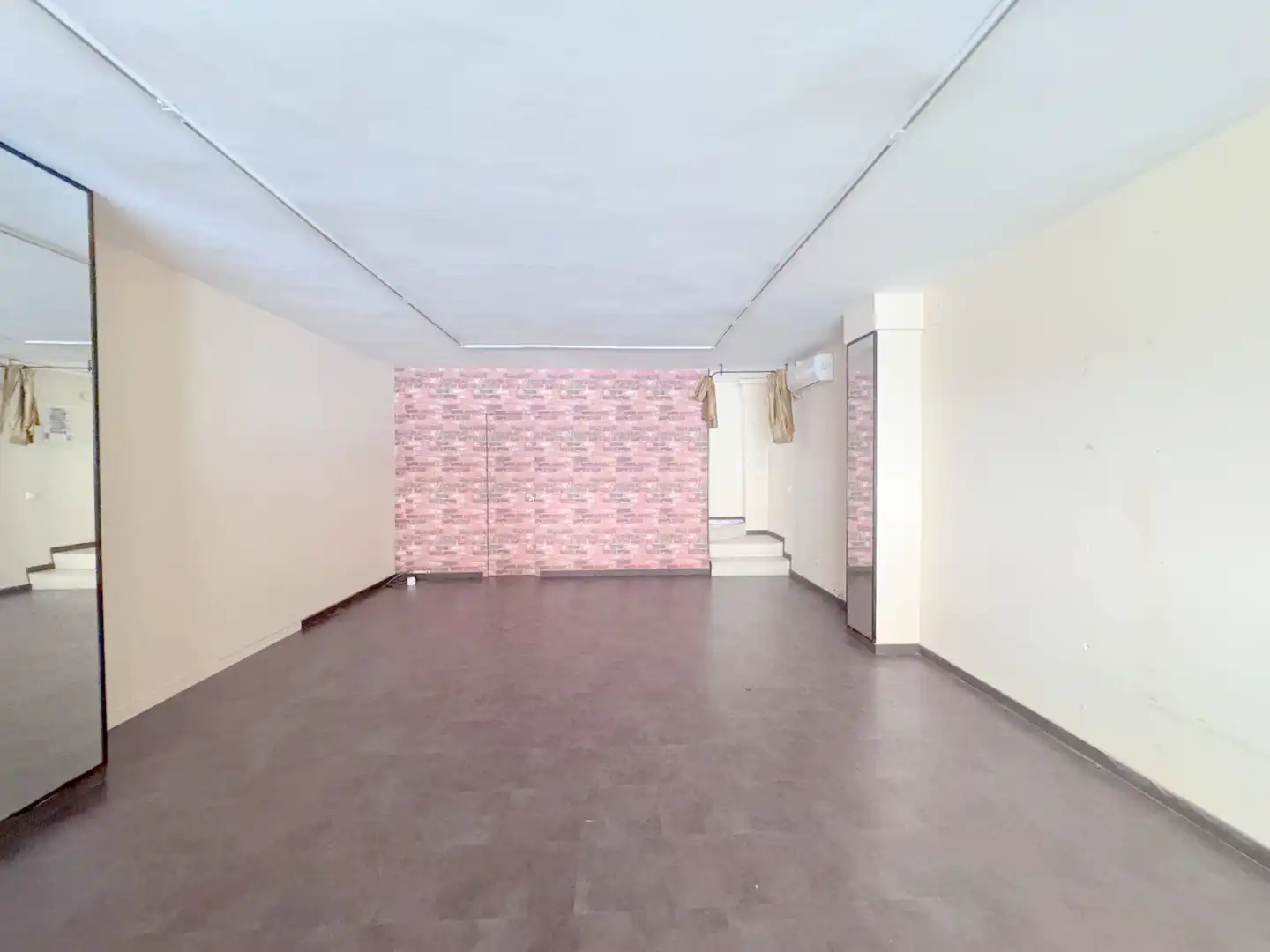 Local comercial de lloguer a Carrer de Francesc Macià i Llussà 11, imagen 6