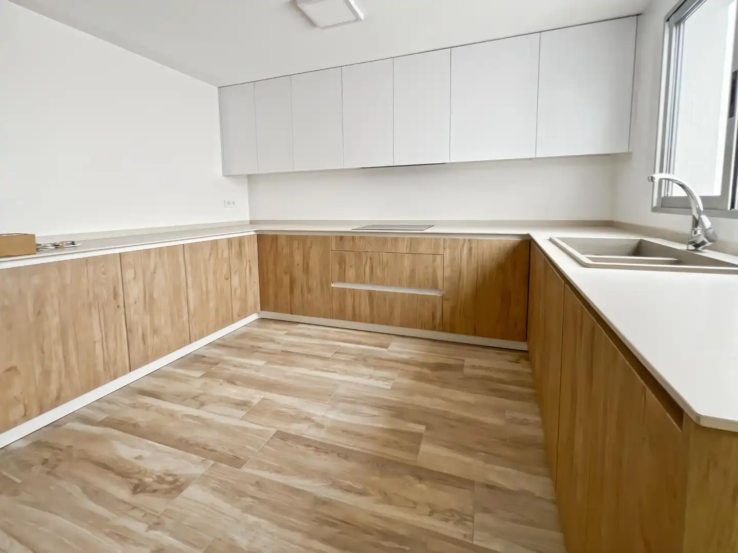 Küche von Wohnung zur Miete in Castellón de la Plana / Castelló de la Plana mit Möbliert und Balkon