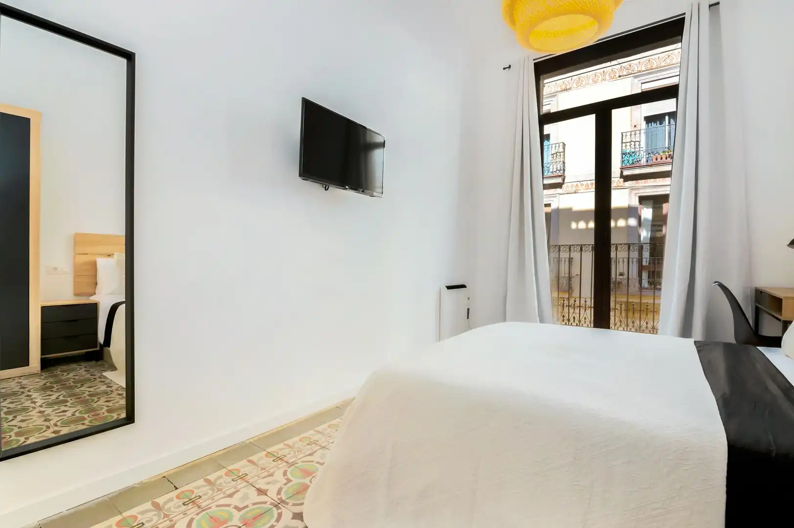 Bedroom of Flat for share in Barcelona  with Heating, Washing machine and TV