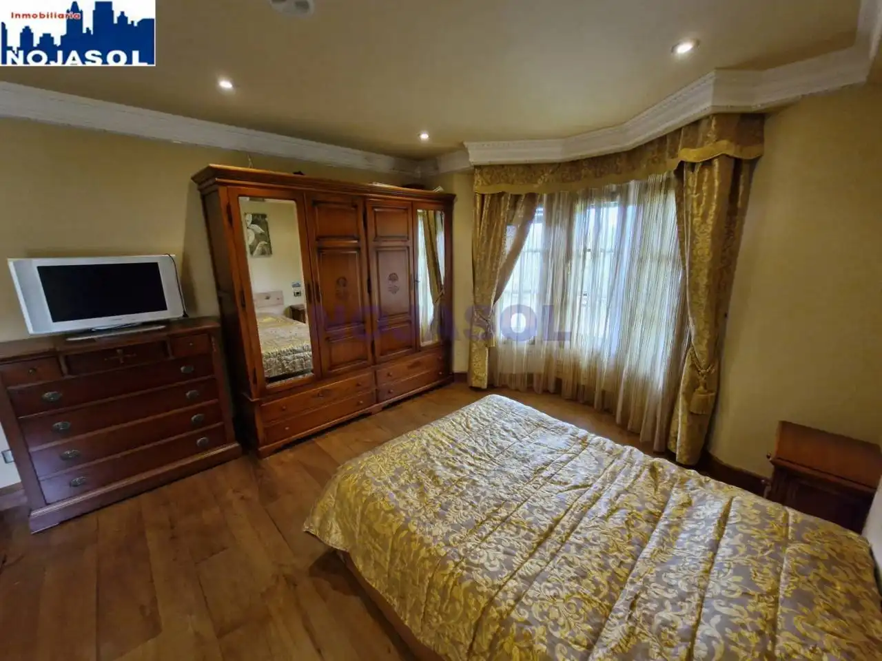 Habitación de Casa o chalet en venta en Noja con Aire acondicionado, Calefacción y Jardín privado