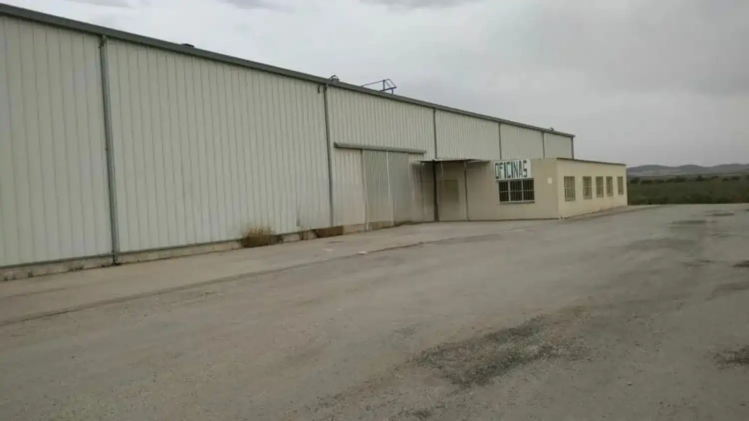 Nave industrial en venta en Calle Garcia Lorca, Aguadulce (Sevilla)