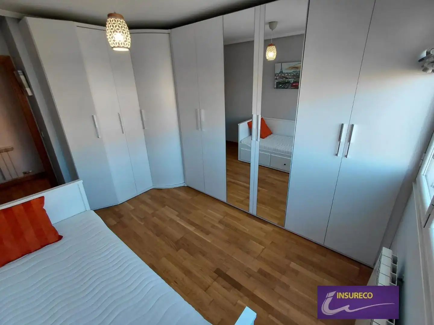 Schlafzimmer von Wohnung zur Miete in León Capital  mit Heizung, Terrasse und Abstellraum