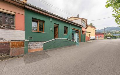 Vista exterior de Casa adosada en venda en Oviedo  amb Aire condicionat