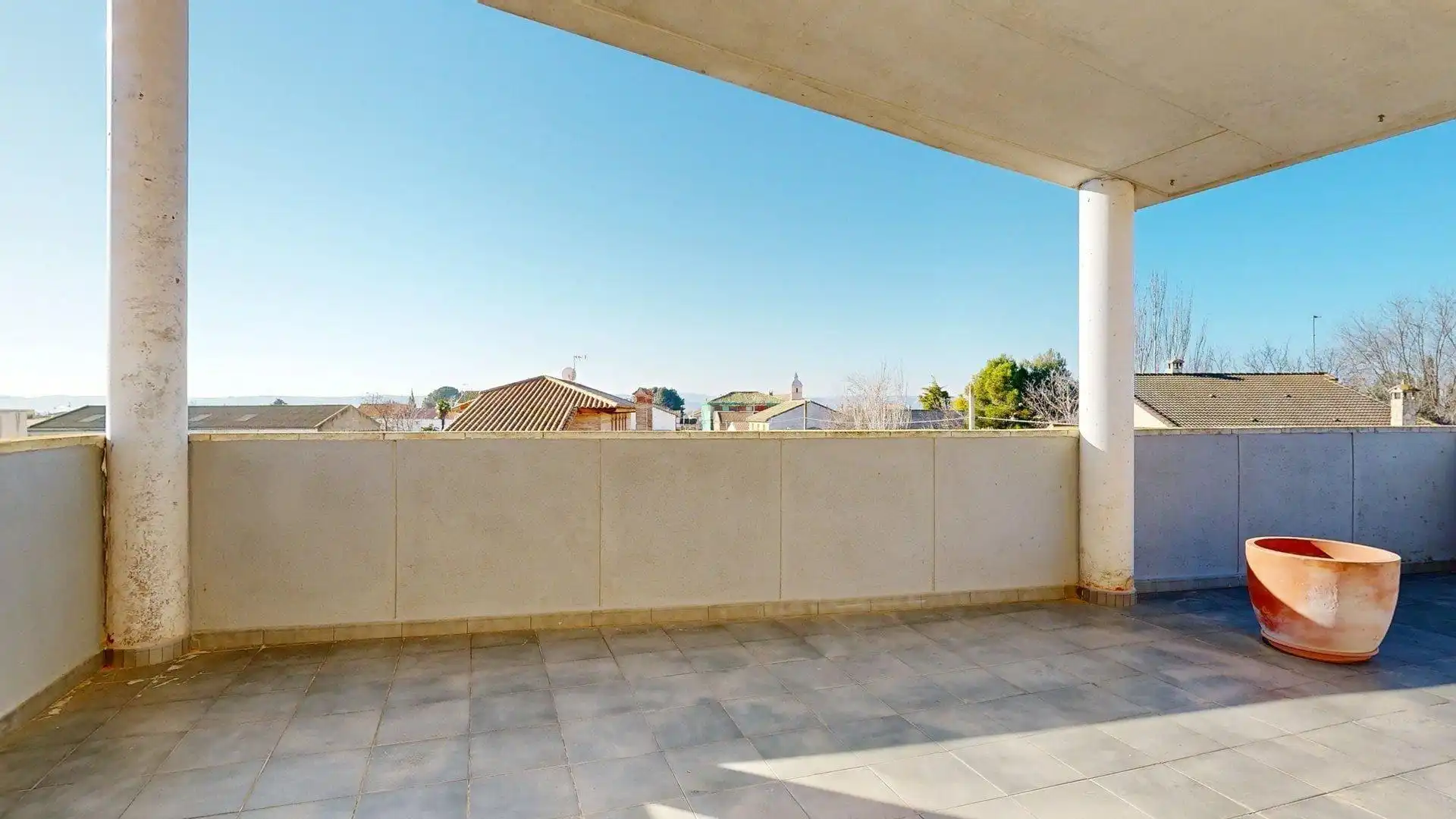Terrasse von Haus oder Chalet zum Verkauf in Nuez de Ebro mit Klimaanlage, Heizung und Privatgarten