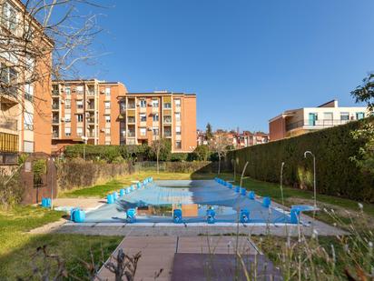 Piscina de Pis en venda en  Granada Capital amb Aire condicionat, Terrassa i Balcó