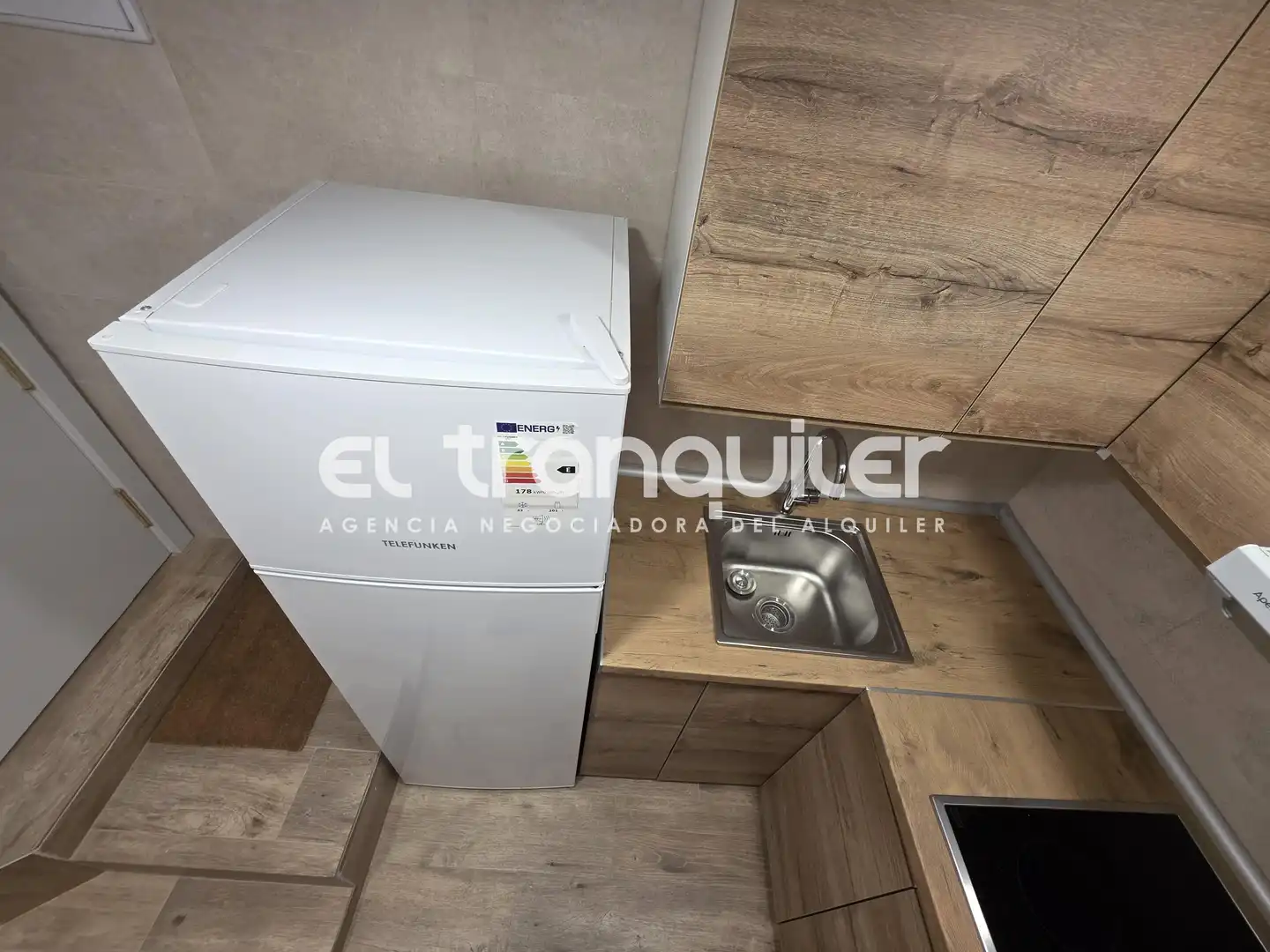 Kitchen of Duplexes for rent in Madrid  with Furnished and Washing machine