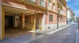 Vista exterior de Planta baixa de lloguer en Fuengirola amb Aire condicionat