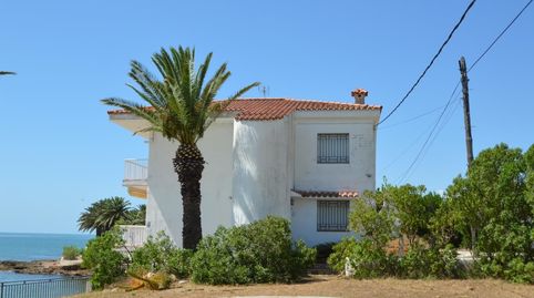 Chalet a primera línea de mar