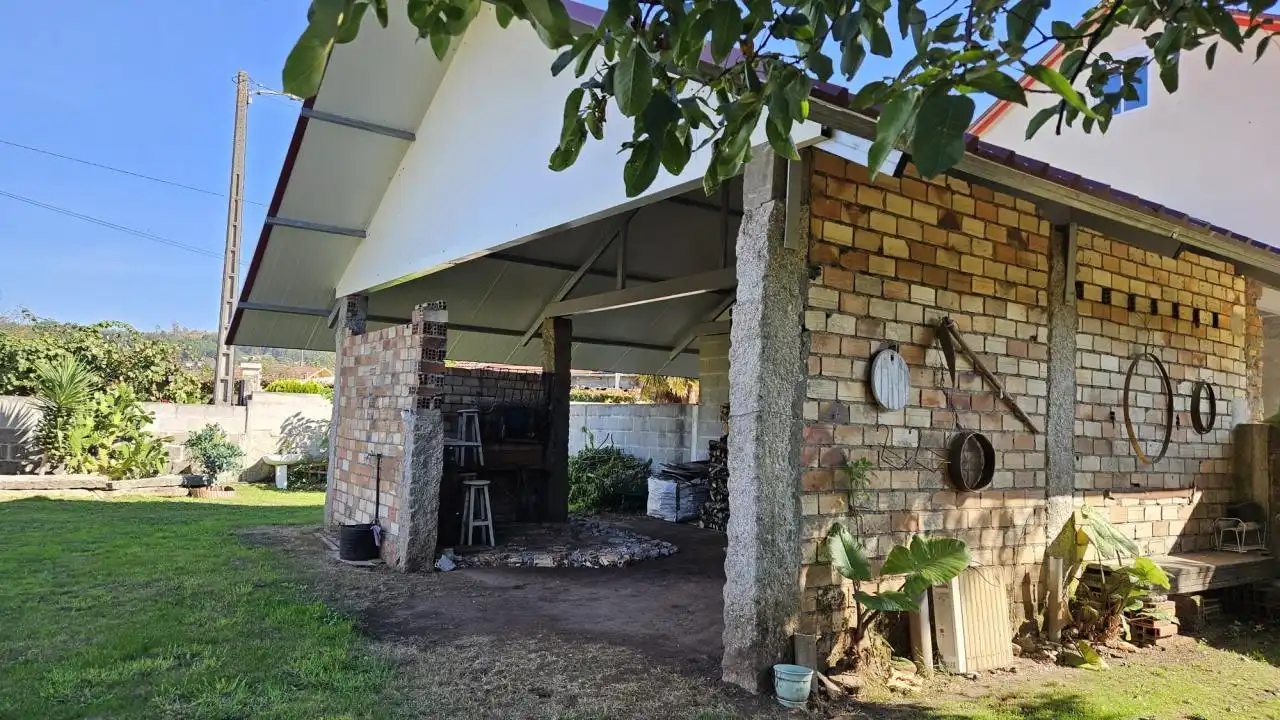 Terreny residencial en venda a Tui