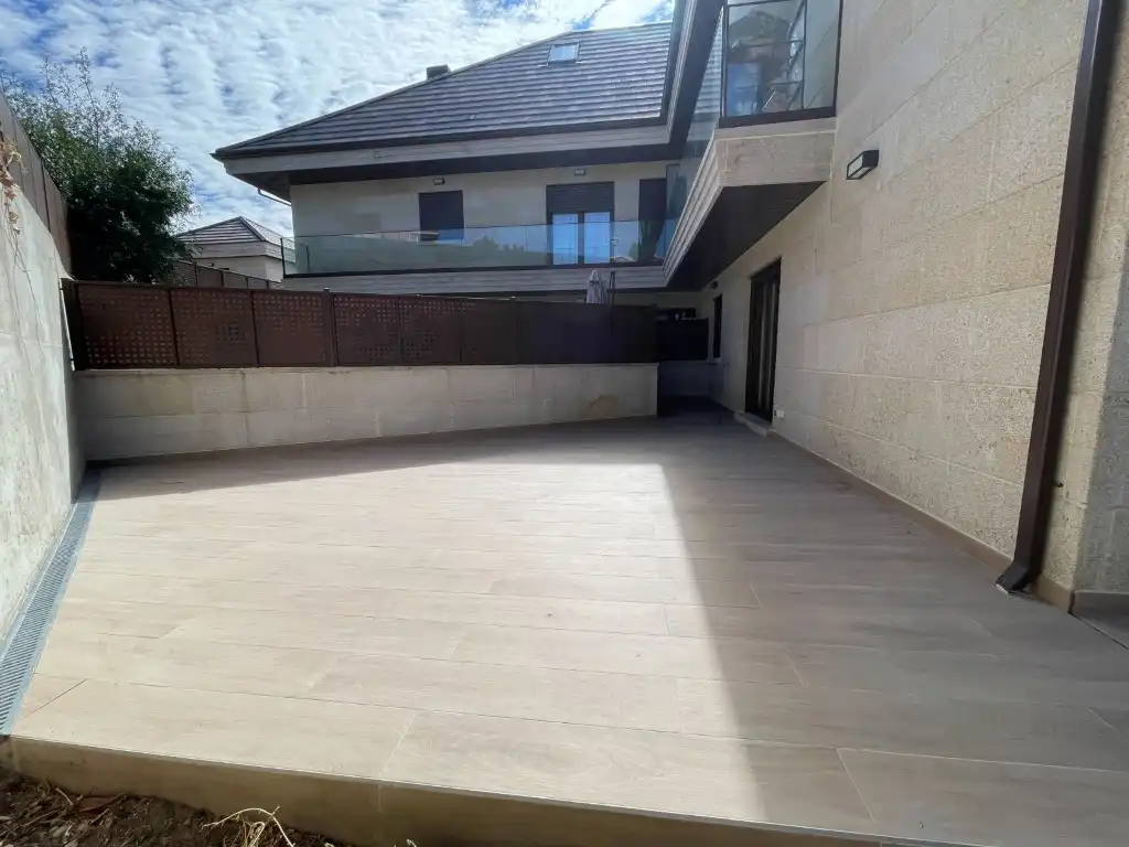 Ground floor for rent in Calle Libertad De La, La Navata