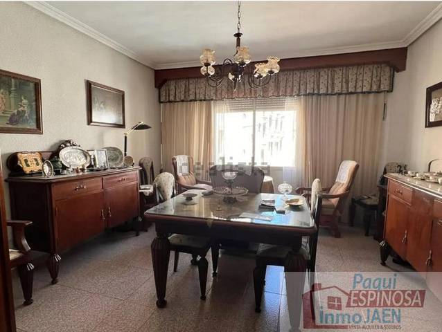 Piso en Venta en Torredonjimeno