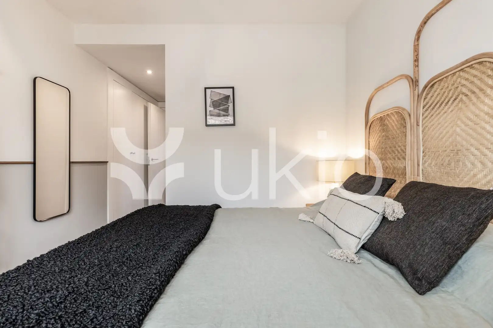 Habitación de Apartamento de alquiler en Madrid con Aire acondicionado, Calefacción y Parquet