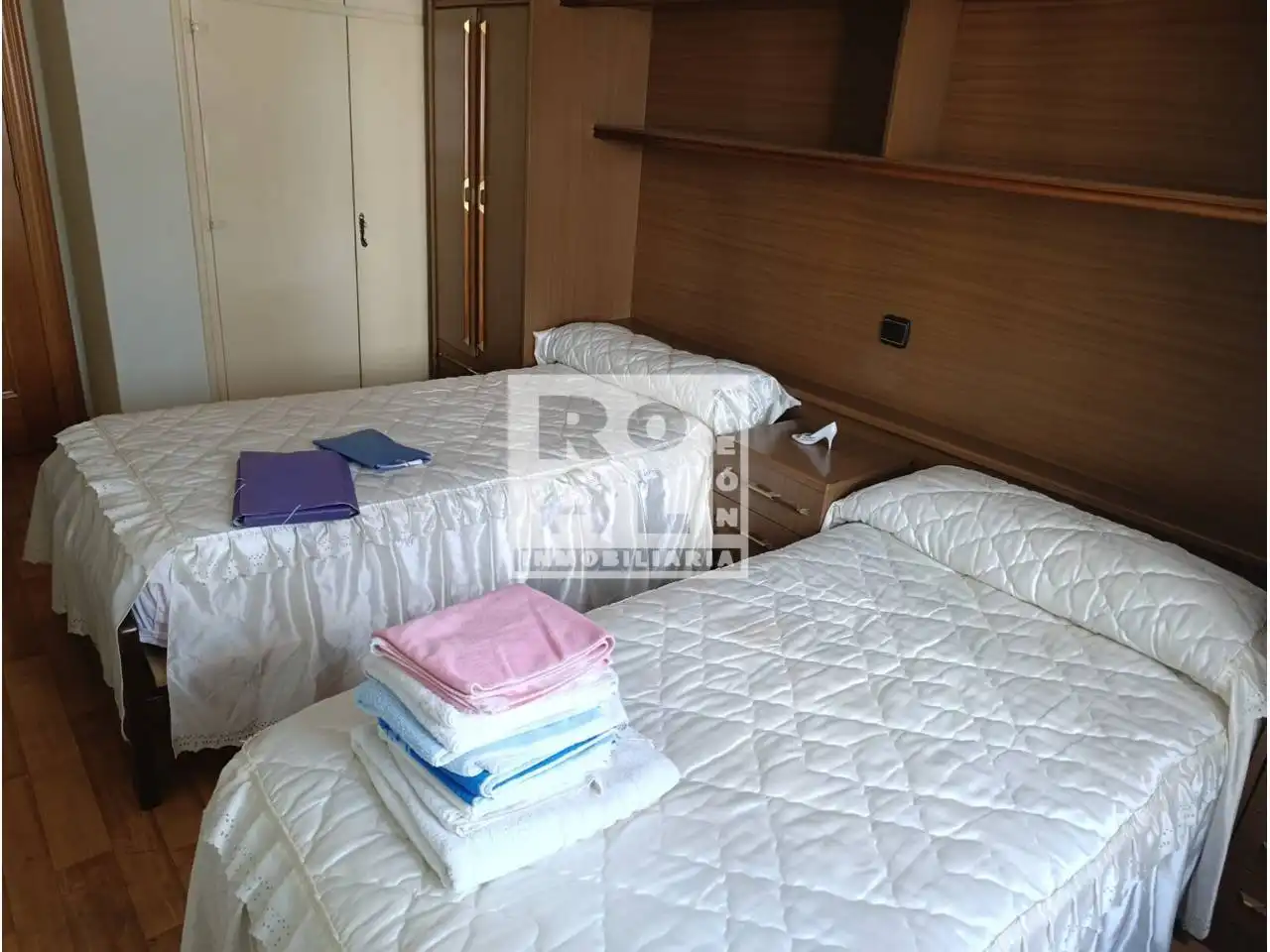 Habitación de Piso en venta en León Capital  con Calefacción y Terraza
