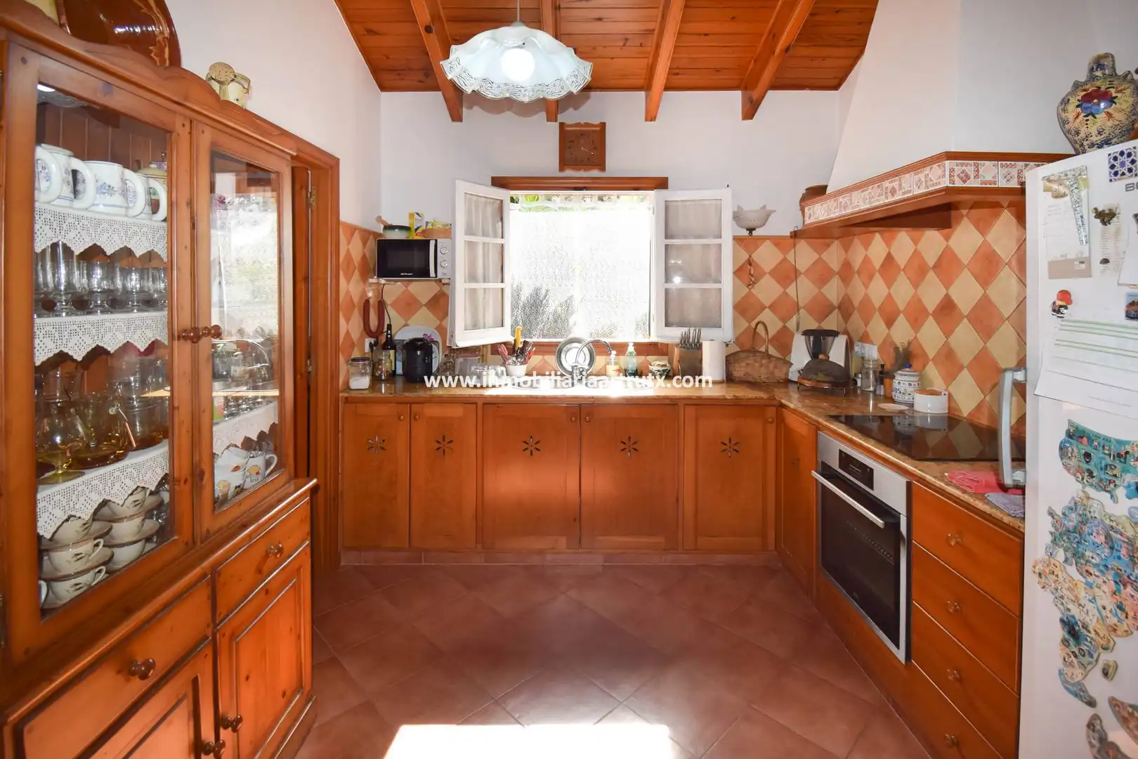 Cuina de Casa o xalet en venda en Ciutadella de Menorca amb Jardí privat, Terrassa i Traster