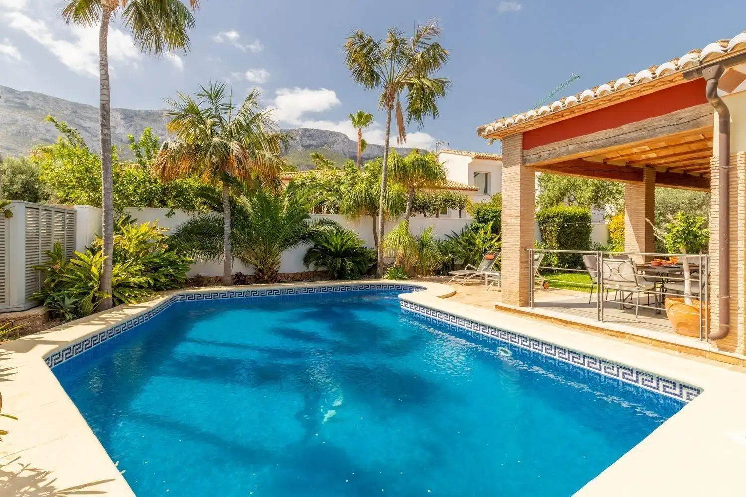Chalet con terraza en venta en El Montgó, imagen 3