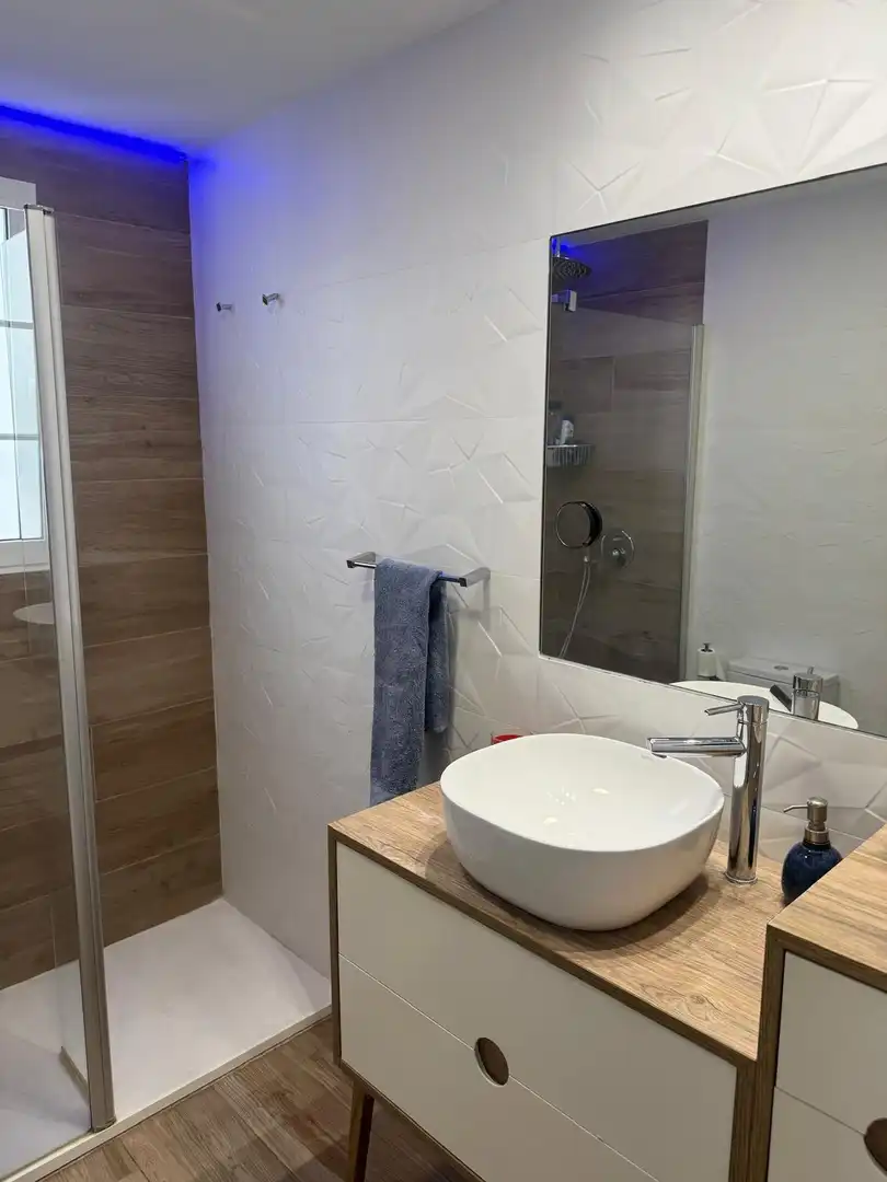 Bathroom of Flat for sale in Valencia