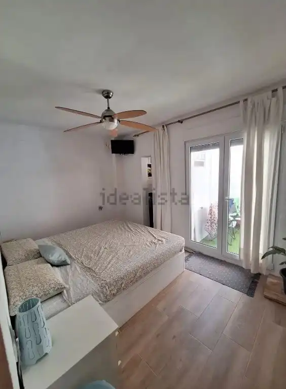 Dormitori de Pis en venda en Burjassot amb Aire condicionat, Parquet i Terrassa