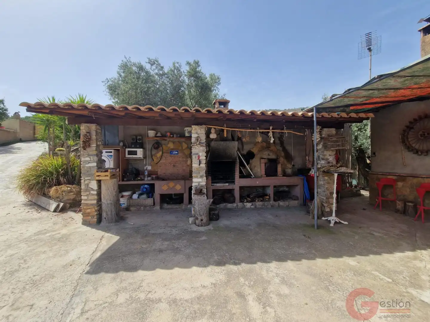 Country house zum Verkauf in El Pinar mit Terrasse und Schwimmbad