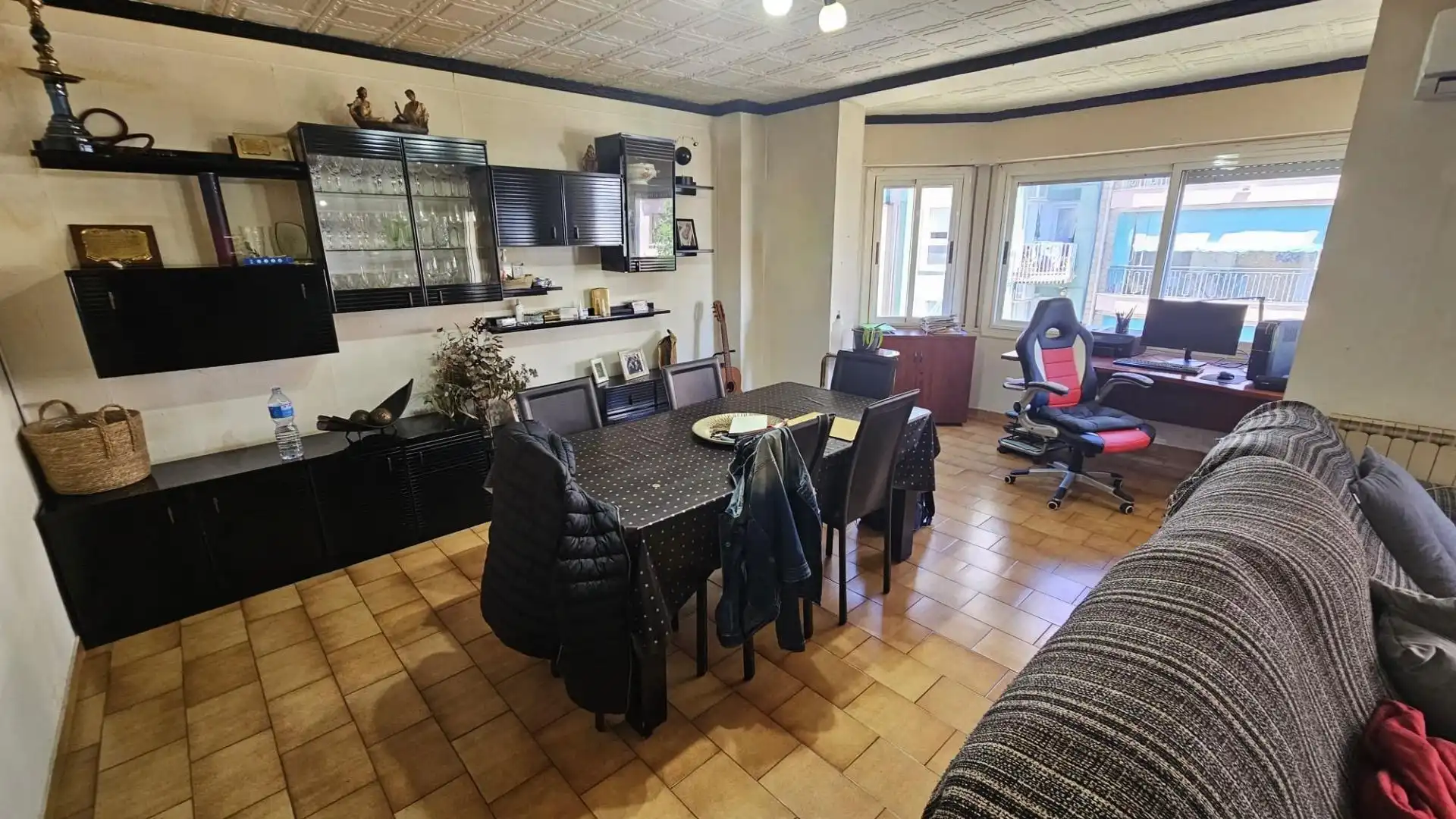 Comedor de Piso en venta en Pineda de Mar con Calefacción, Terraza y Balcón