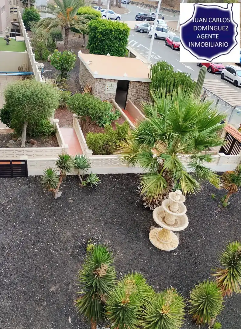 Terrassa de Apartament de lloguer en San Bartolomé de Tirajana amb Moblat i Piscina comunitària