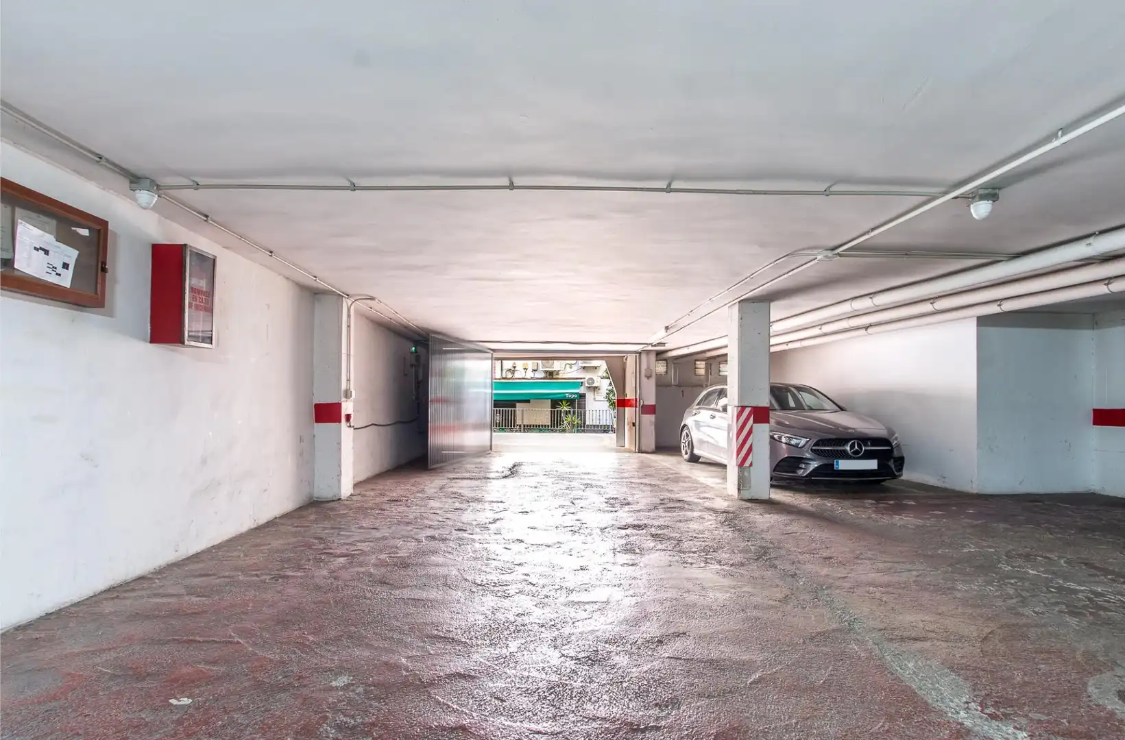 Einzelparkplatz zum Verkauf in Paseo ROSALES 31, imagen 4