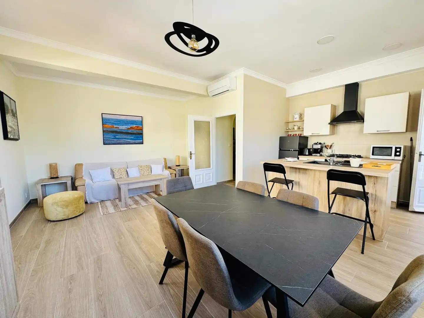 Dining room of Flat for sale in Figueres  with Air Conditioner, Heating and Terrace