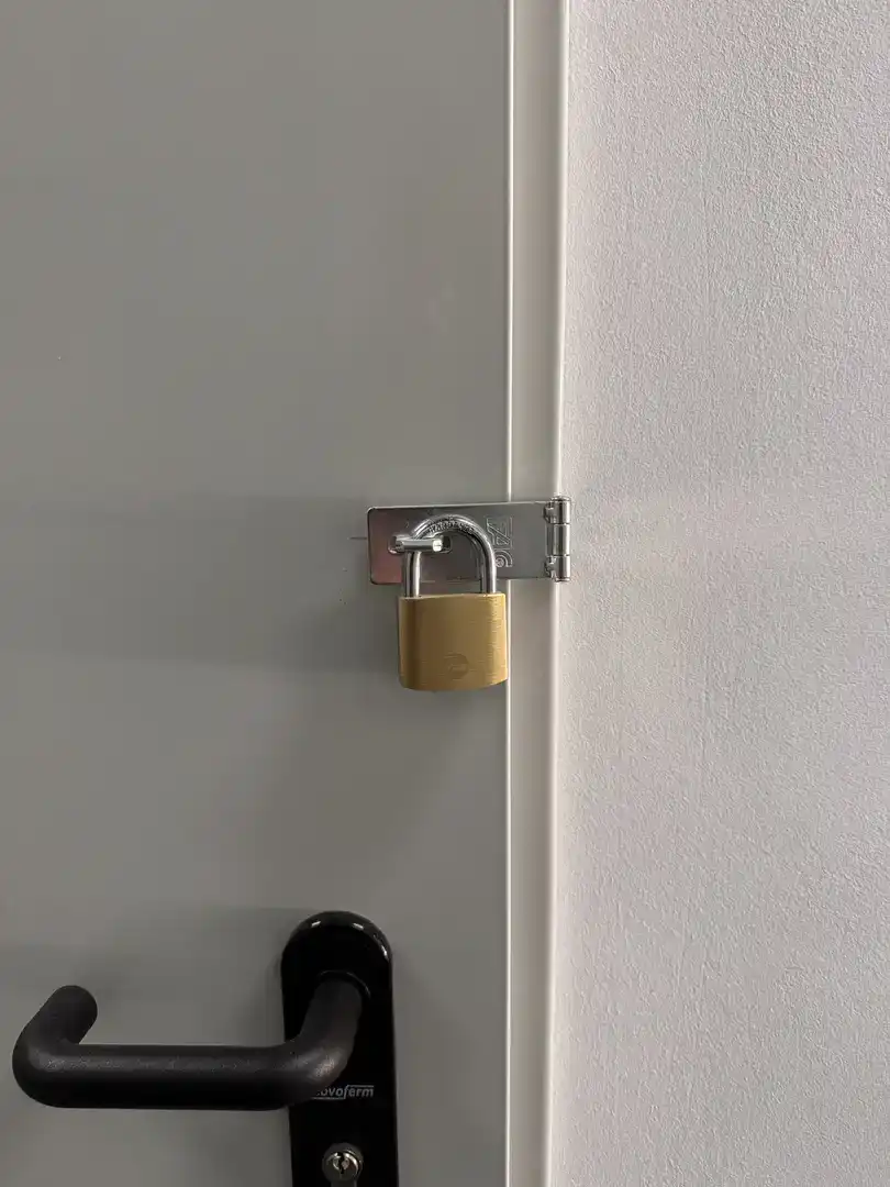 Schlafzimmer von Lagerraum zur Miete in Santander