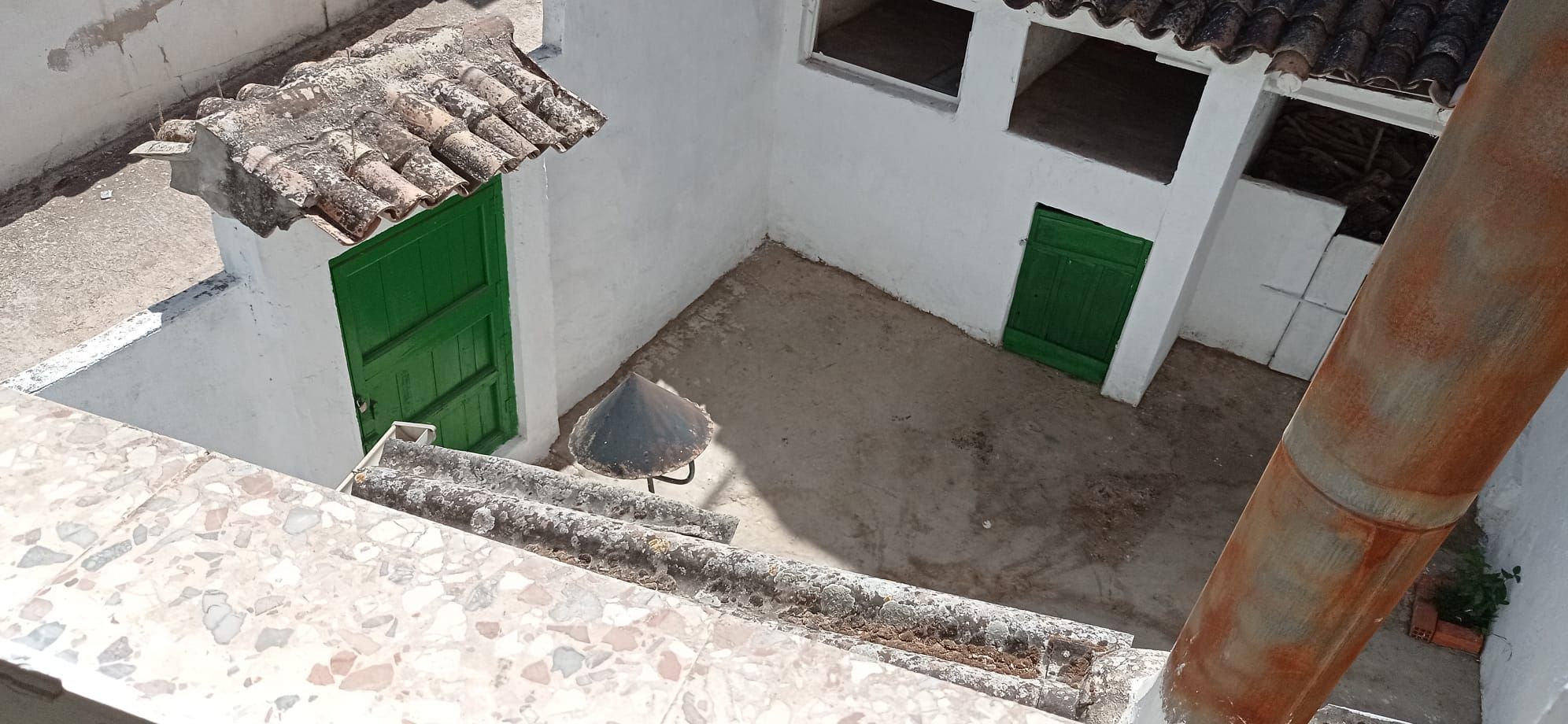 Vista exterior de Casa o xalet en venda en Villacarrillo amb Traster, Moblat i Forn