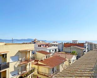 Exterior view of Duplex for sale in L'Escala  with Terrace and Balcony
