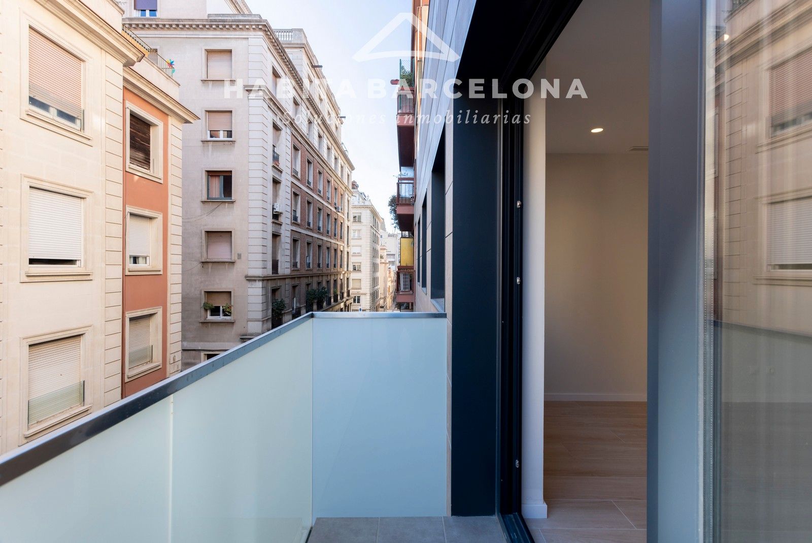 Vista exterior de Pis de lloguer en  Barcelona Capital amb Aire condicionat, Calefacció i Parquet