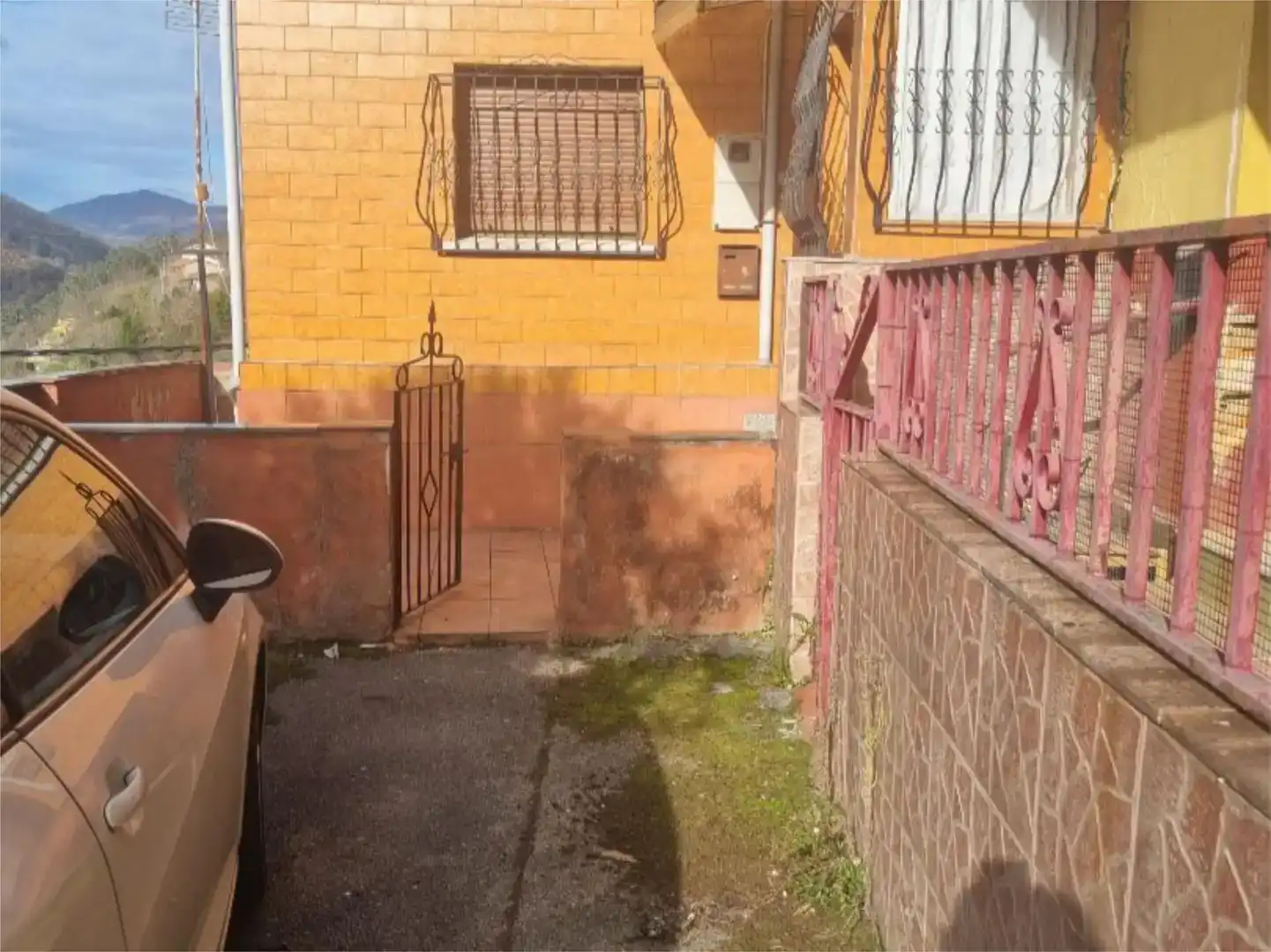 Vista exterior de Casa adosada en venda en Aller