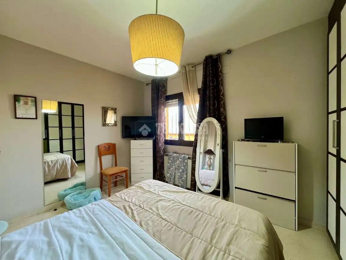 Habitación de Piso en venta en Valdepeñas con Aire acondicionado, Calefacción y Terraza