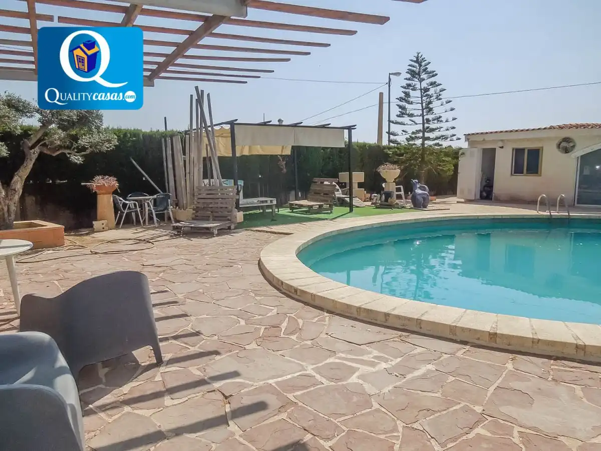 Piscina de Casa o xalet en venda en Alicante / Alacant amb Aire condicionat, Calefacció i Terrassa