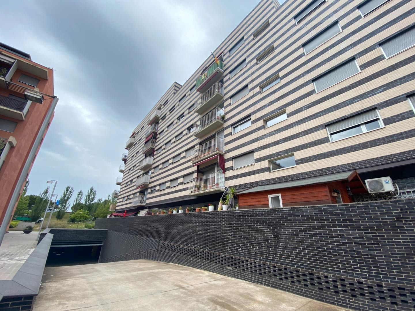 Garage to rent in Av Catalana , Sant Adriá Nord