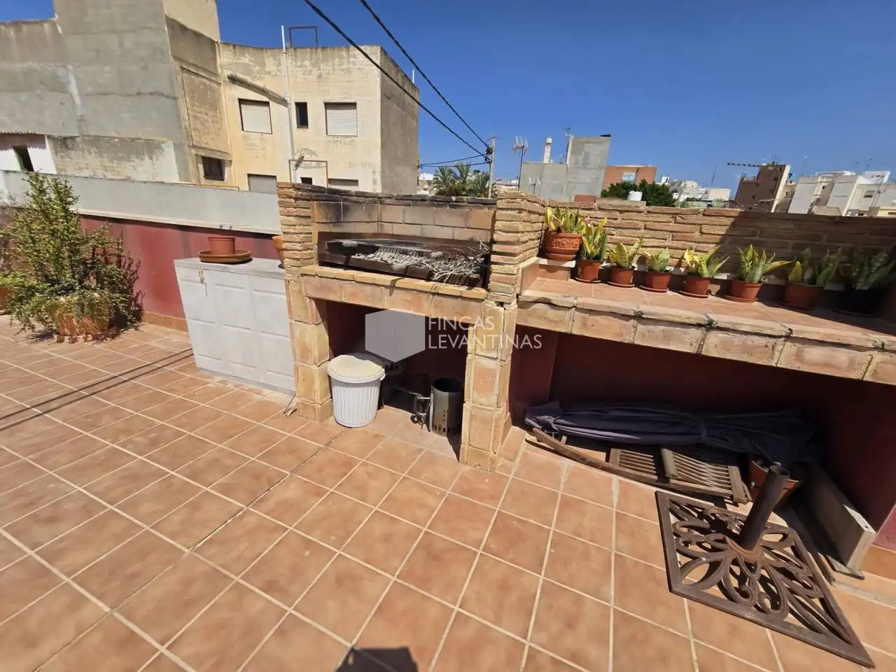 Terraza de Casa o chalet en venta en San Vicente del Raspeig / Sant Vicent del Raspeig con Terraza y Amueblado